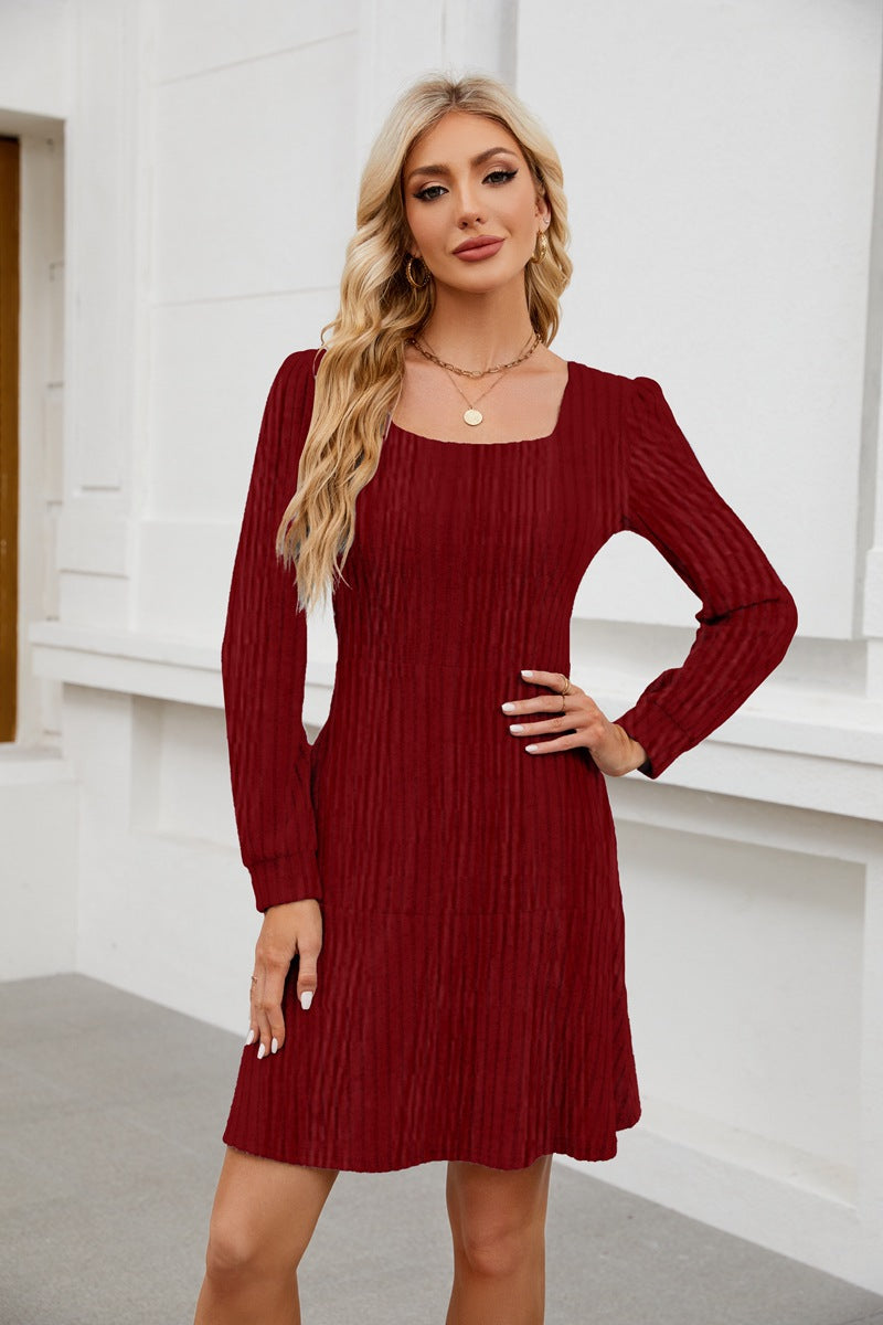 Vestido com Decote Quadrado - Veron&Co