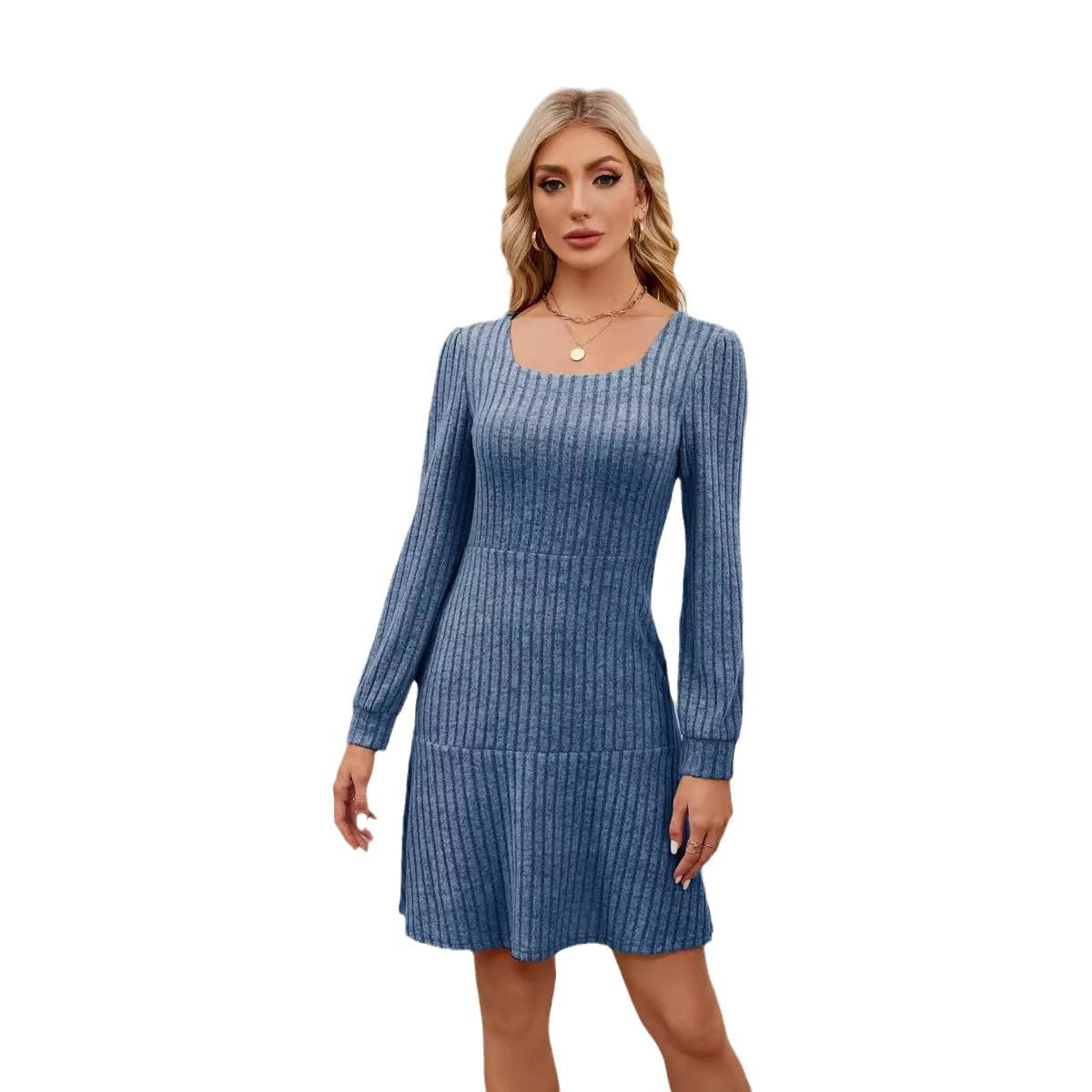 Vestido com Decote Quadrado - Veron&Co
