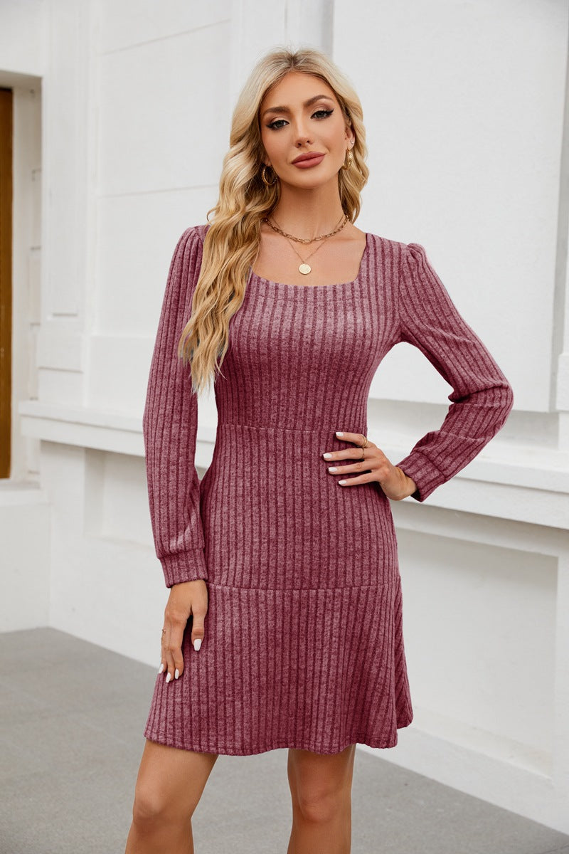 Vestido com Decote Quadrado - Veron&Co