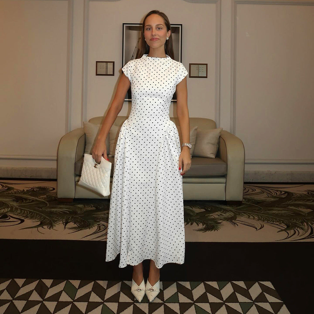Vestido com Inspiração Cheongsam e Corte Justo - Veron&Co