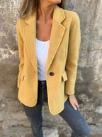 Blazer em Lã com Lapela e Botões