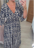 Vestido Longo com Estampado e Decote em V - Veron&Co