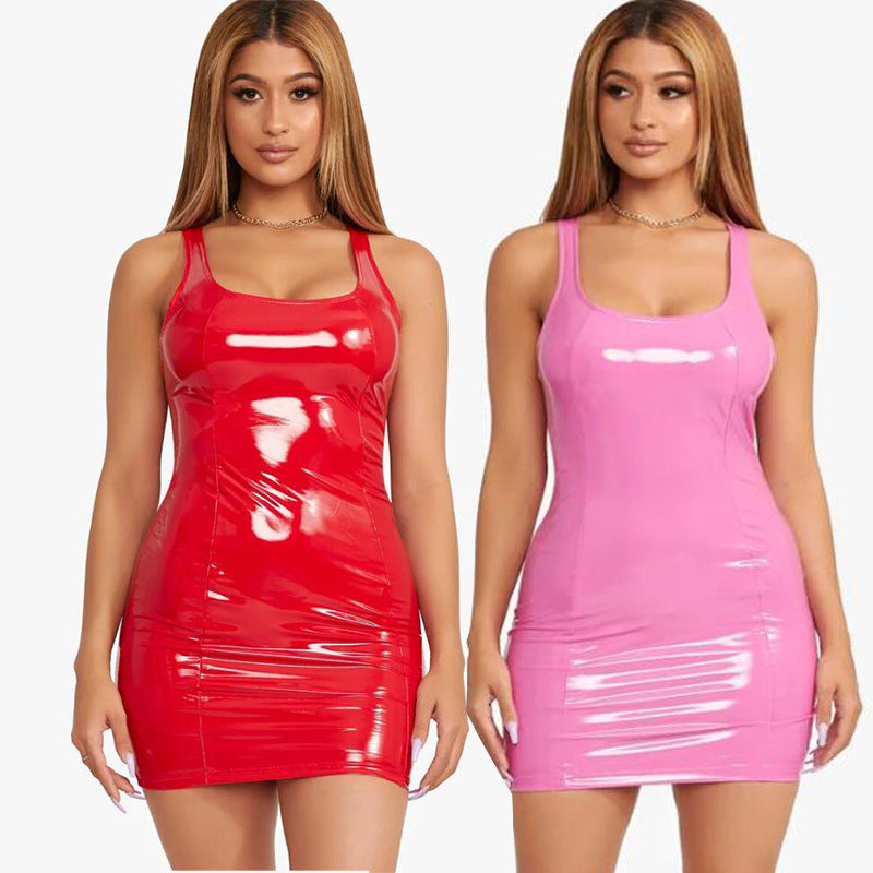 Vestido em Pele com Decote Redondo - Veron&Co