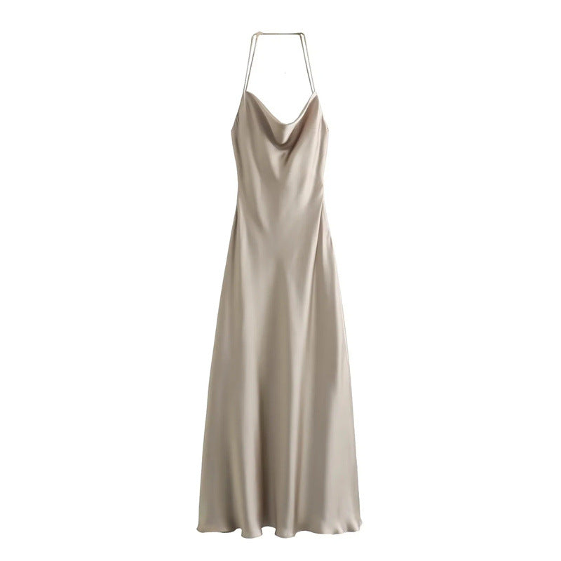 Vestido em Cetim com Costas Nuas - Veron&Co