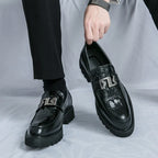 Sapatos Clássicos em Pele com Sola Grossa - Veron&Co