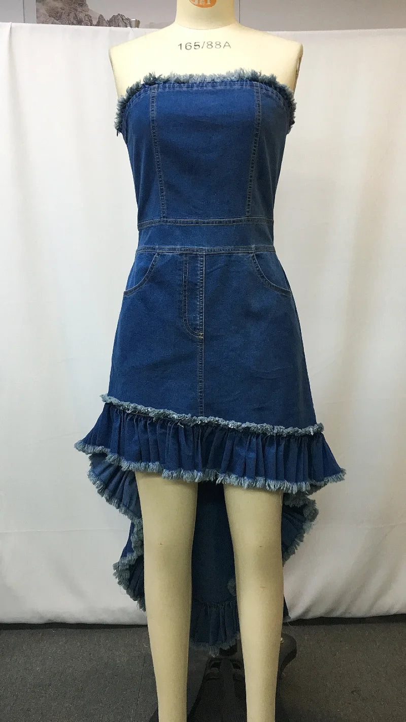 Vestido em Ganga com Folhos e Corte Justo - Veron&Co