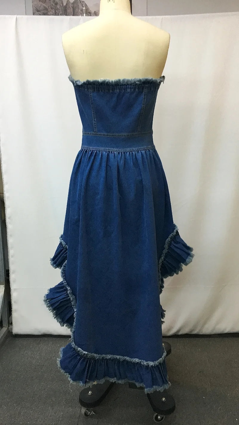 Vestido em Ganga com Folhos e Corte Justo - Veron&Co