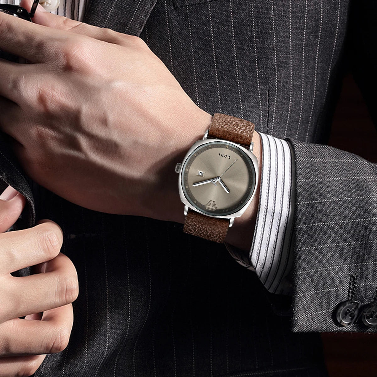 Relógio Minimalista com Bracelete em Pele - mostrador