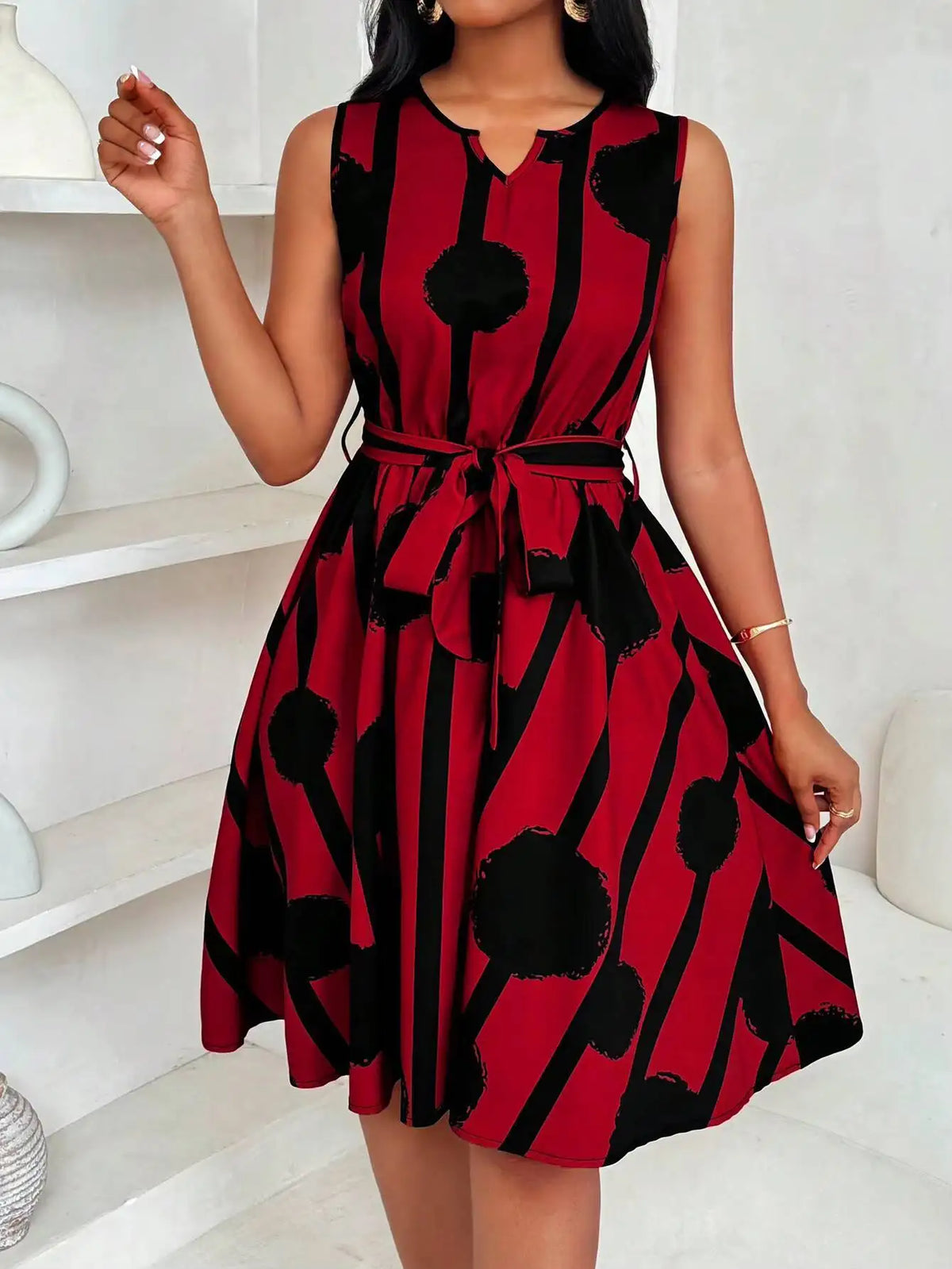 Vestido Mini Estampado em Vermelho e Preto - Veron&Co