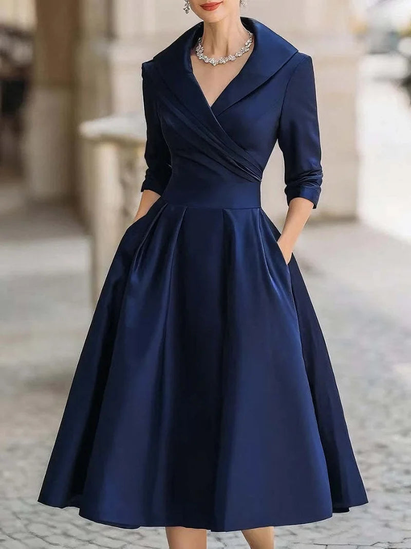 Vestido Midi com Decote em V e Bolsos - Veron&Co