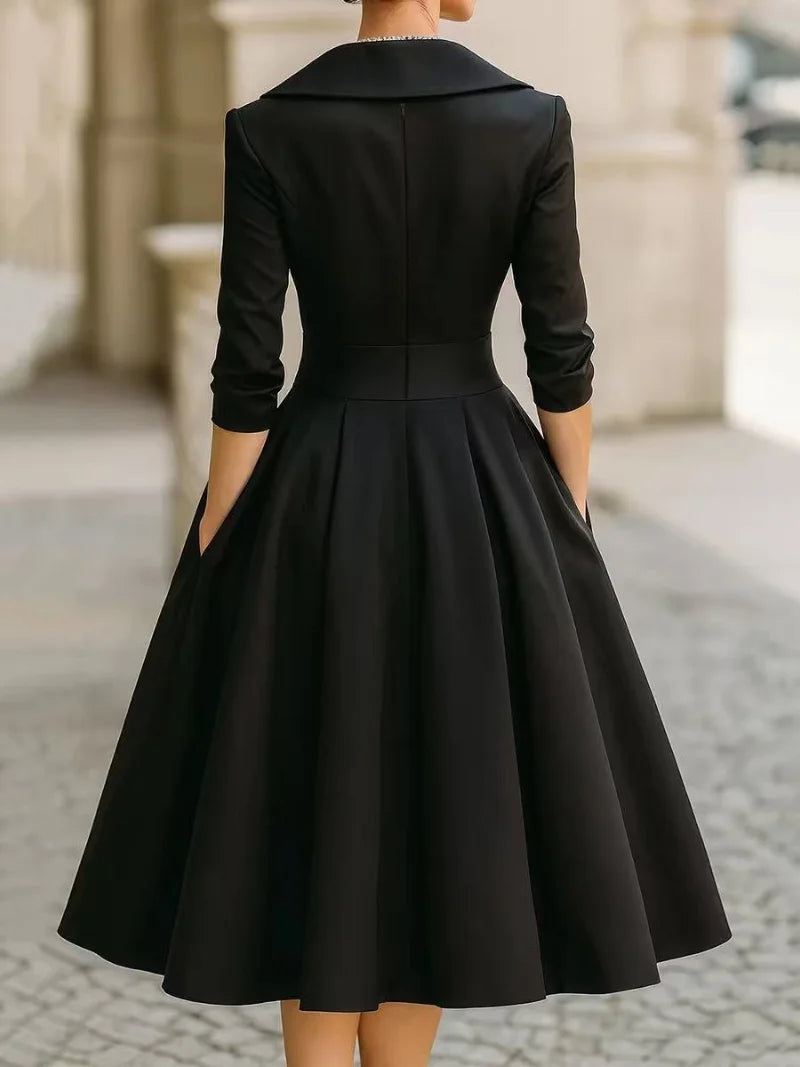 Vestido Midi com Decote em V e Bolsos - Veron&Co