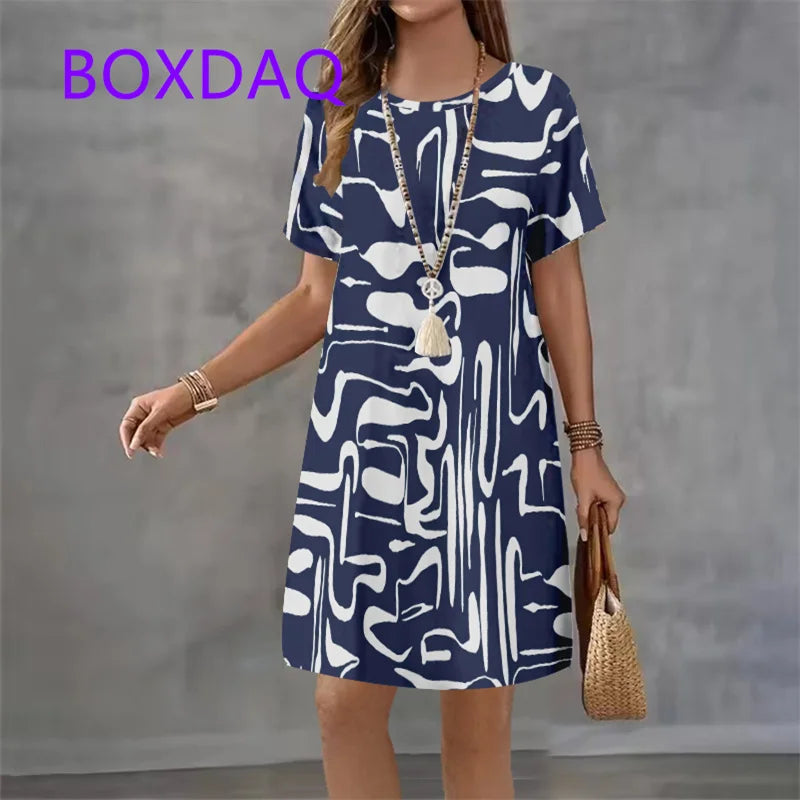 Vestido Curto em Ganga com Estampado e Manga Curta - Veron&Co