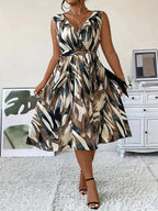 Vestido Estampado com Decote em V - Veron&Co