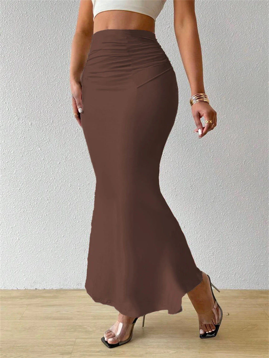 Saia Midi com Pregas e Corte Justo - Veron&Co