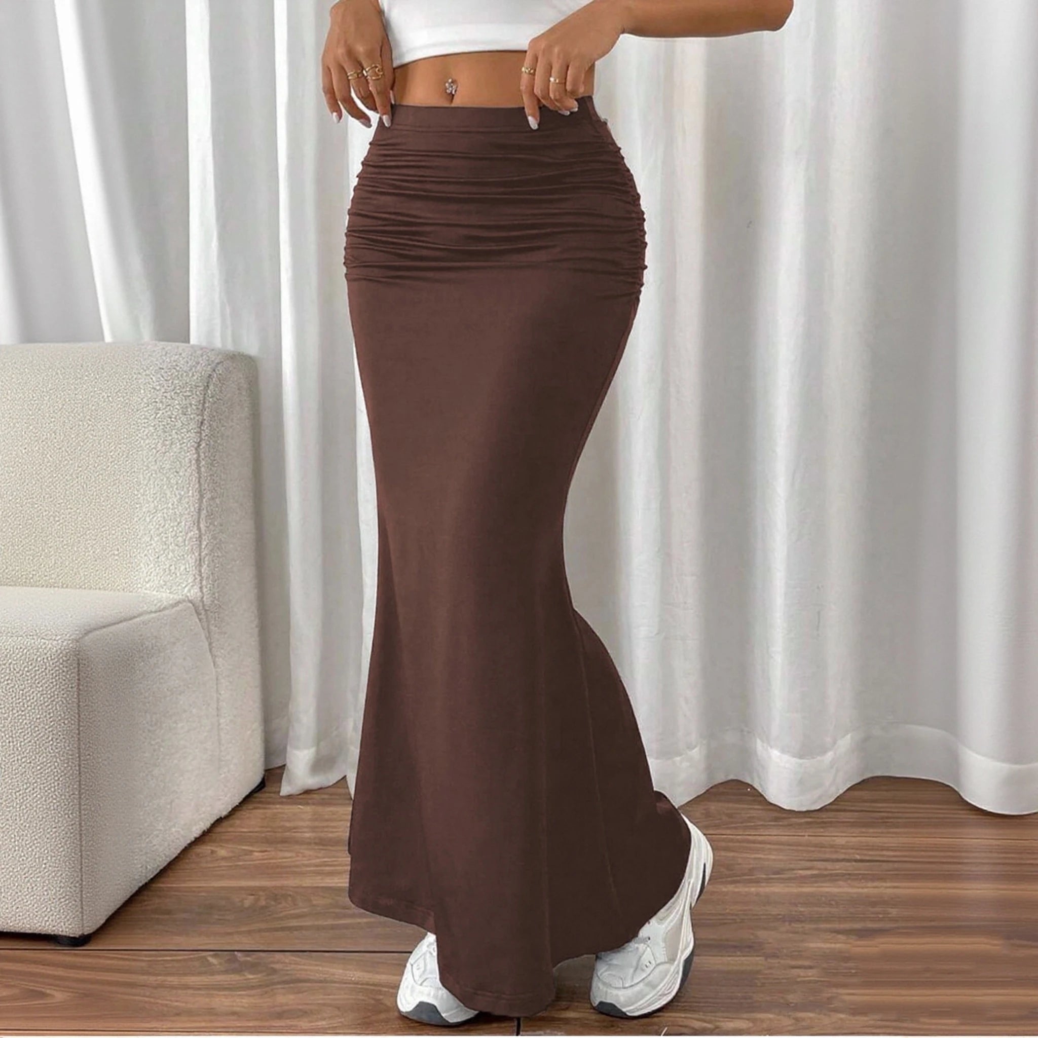 Saia Midi com Pregas e Corte Justo - Veron&Co
