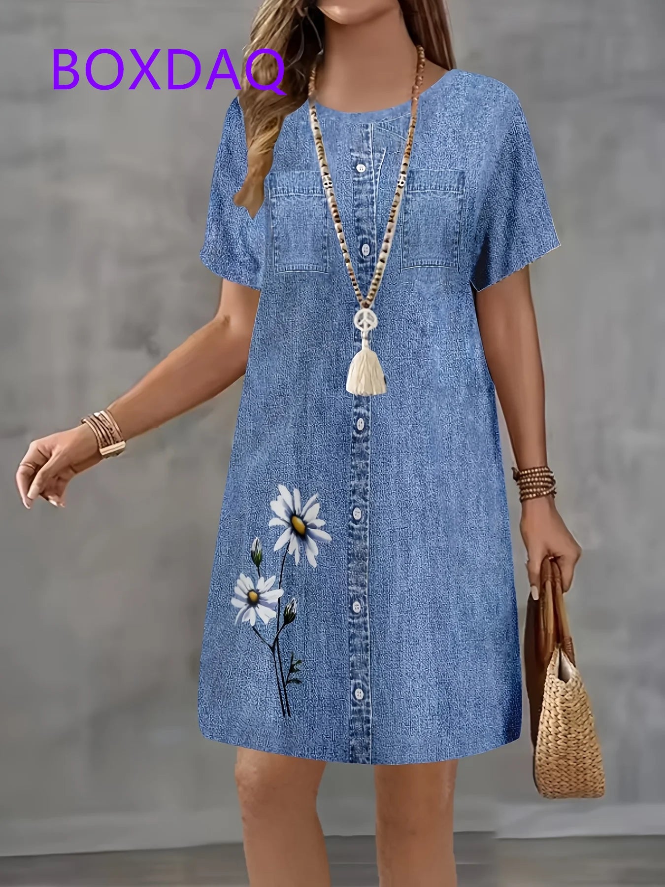 Vestido Curto em Ganga com Estampado e Manga Curta - Veron&Co